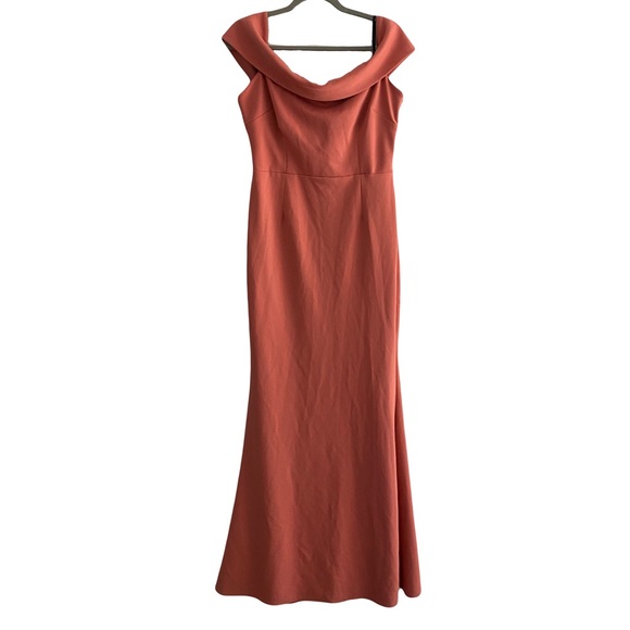 open lace back dress Saint Barthelemy